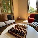Private Near Bellagio On 펜션 *