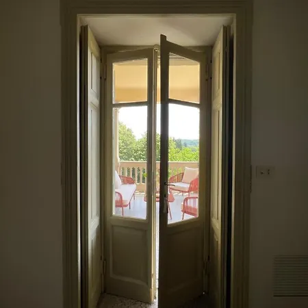 Private Near Bellagio On * Магрельо